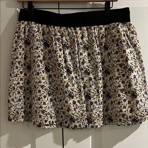 Old Navy Black and Cream Floral Mini Skirt